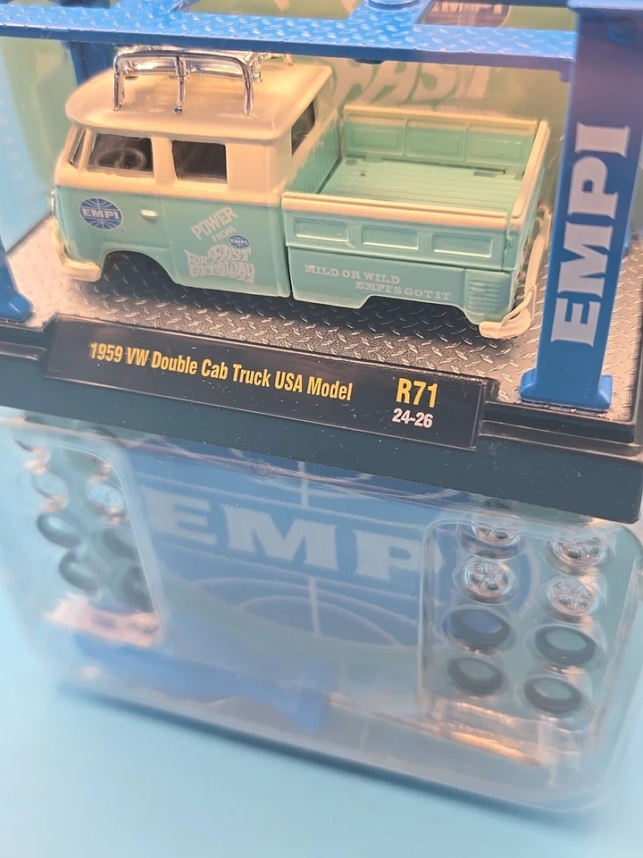 M2 Machines 1:64 Model-Kit 1959 VW Double Cab Truck USA Model R71 24-26 - Image 3 of 4