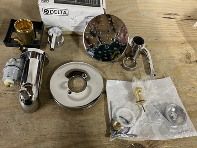 #ad Delta 144749 Nicoli Monitor 14 Series Pressure Balanced Tub amp; Shower *READ* $69.99