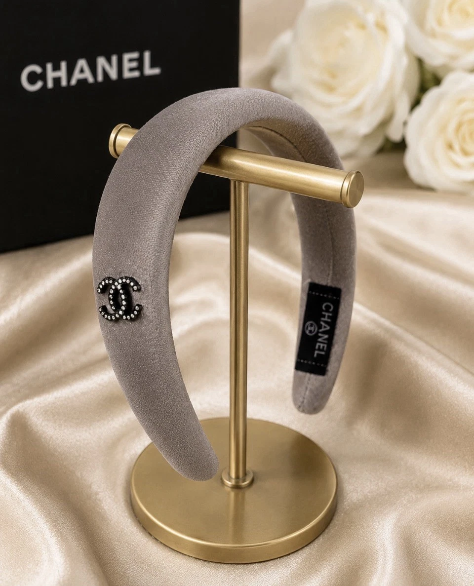 CHANNNEL Gray Padded Headband with Gold CC Crystal Logo Chanel Cashmere CC Headband Grey Ecru 1876000 – FASHIONPHILE main image 2