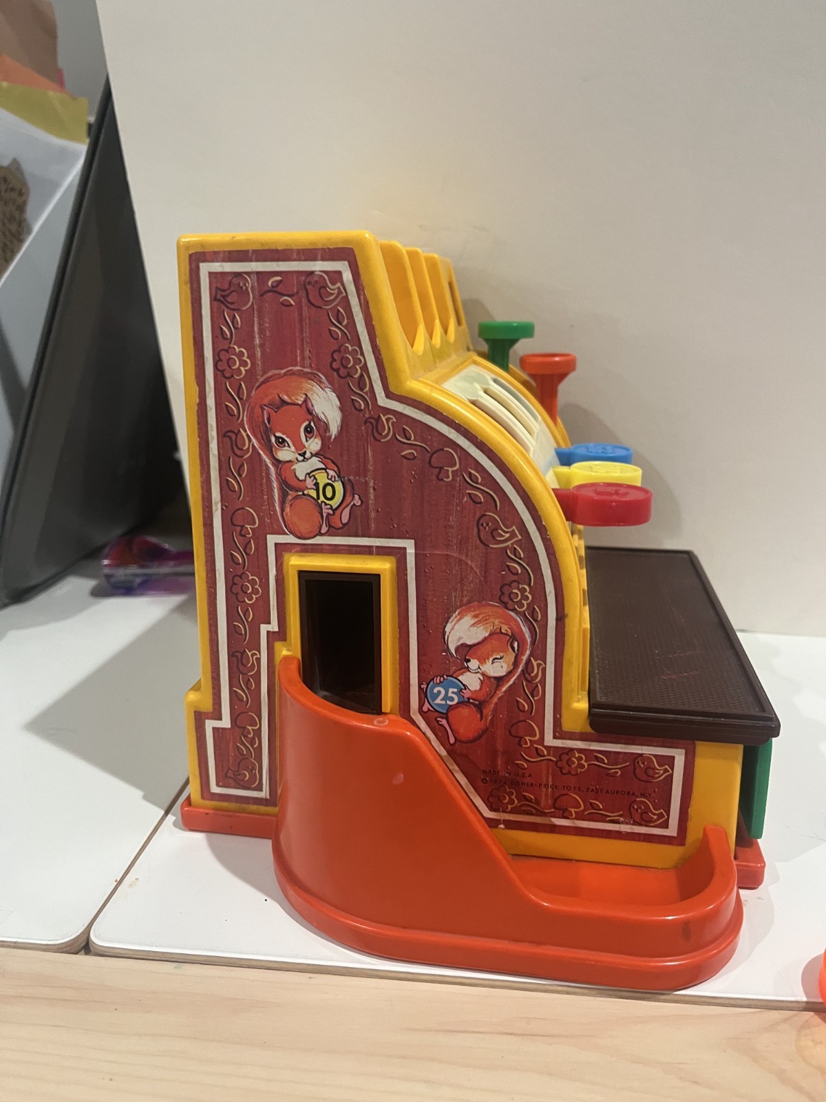 как выглядит Vintage Fisher Price 1974 Cash Register w/Coins фото
