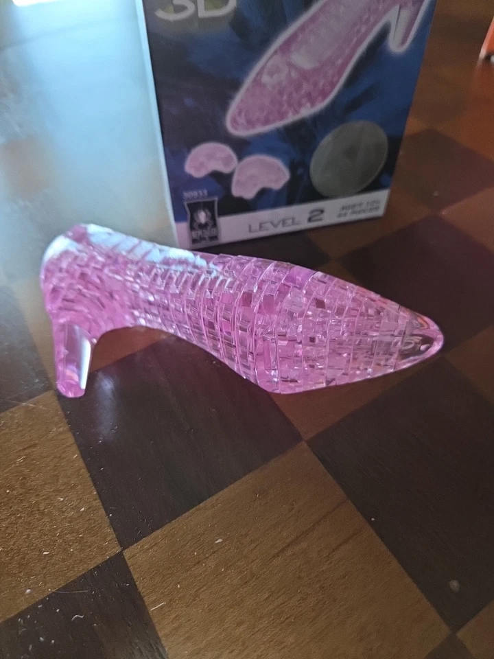 Rompecabezas de cristal zapatilla 3D nivel 2 BePuzzled, edades 12+, 44 piezas Foto 2 de 2