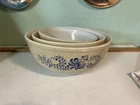 Pyrex Homestead mixing bowls set of 3 - 404- 03 - 02 very good
