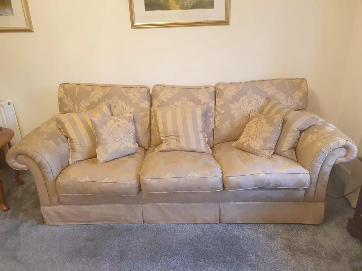 High back shop 4 seater sofa