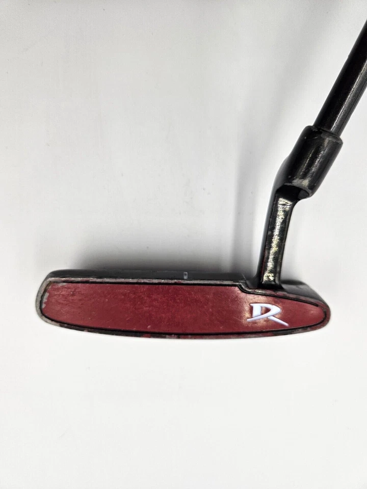 Wilson Deep Red Right Handed Putter, Junior Flex, Approximately 34" - Image 2 of 4
