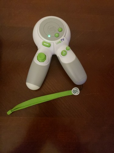 Leap Frog - Leap TV - Transforming Controller w/ Wrist Strap & Batteries - Picture 2 of 5