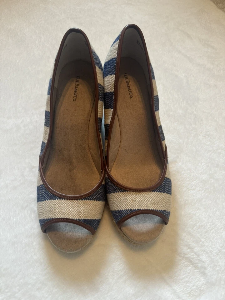 GH Bass & Co - Kate Striped Women’s  sz 10 Slip On Wedge Shoes - Image 3 of 4