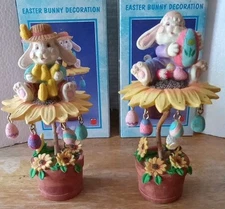 2 EASTER BUNNY DEC.  EXCL. CRACKER BARREL  6 1/4" SUNFLOWER EGGS BEE BUTTERFLY 