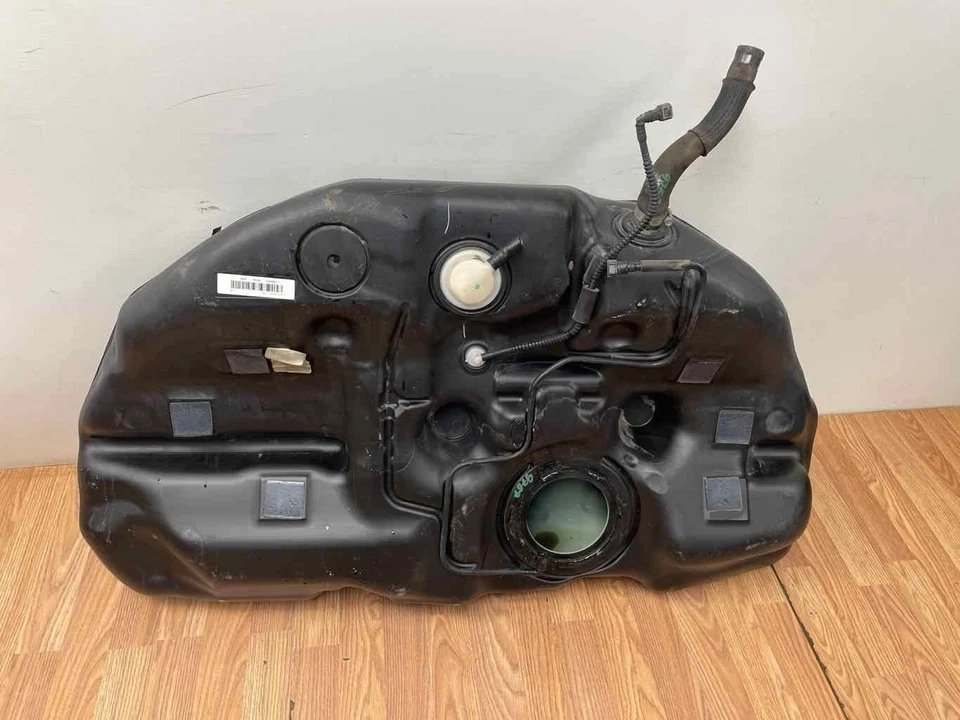 Fuel Tank Reservoir Assy T309901 172026CA0A Fits 19 - 22 NISSAN ALTIMA 2.5L FWD - Image 4 of 4