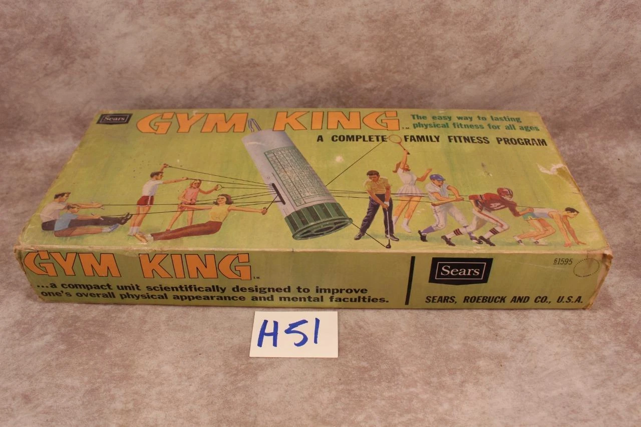 H51B RARE VINTAGE SEARS GYM KING THE FAMILY FINESS EXERCISE COURSE SET