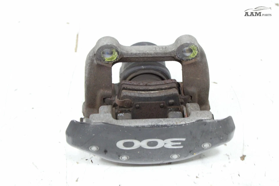 2015-2021 CHRYSLER 300 RWD REAR LEFT DRIVER SIDE ABS BRAKE CALIPER OEM - Image 3 of 4