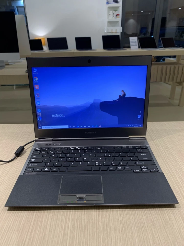 Toshiba Dynabook R632/G Notebook, i5(1.80GHz), 4GB, 256GB SSD, 13.3" - Immagine 2 di 4