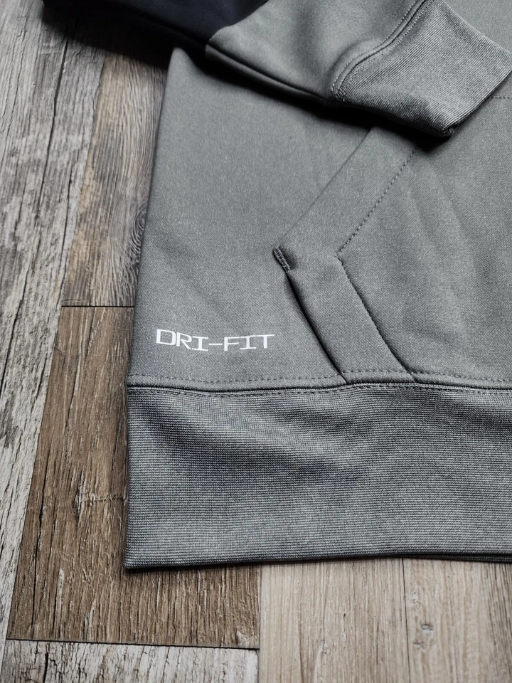 NUEVO Nike Air Jordan Therma Fit Niños JUVENTUD Pequeño 8-10 Años Sudadera con Capucha $50 Foto 4 de 4