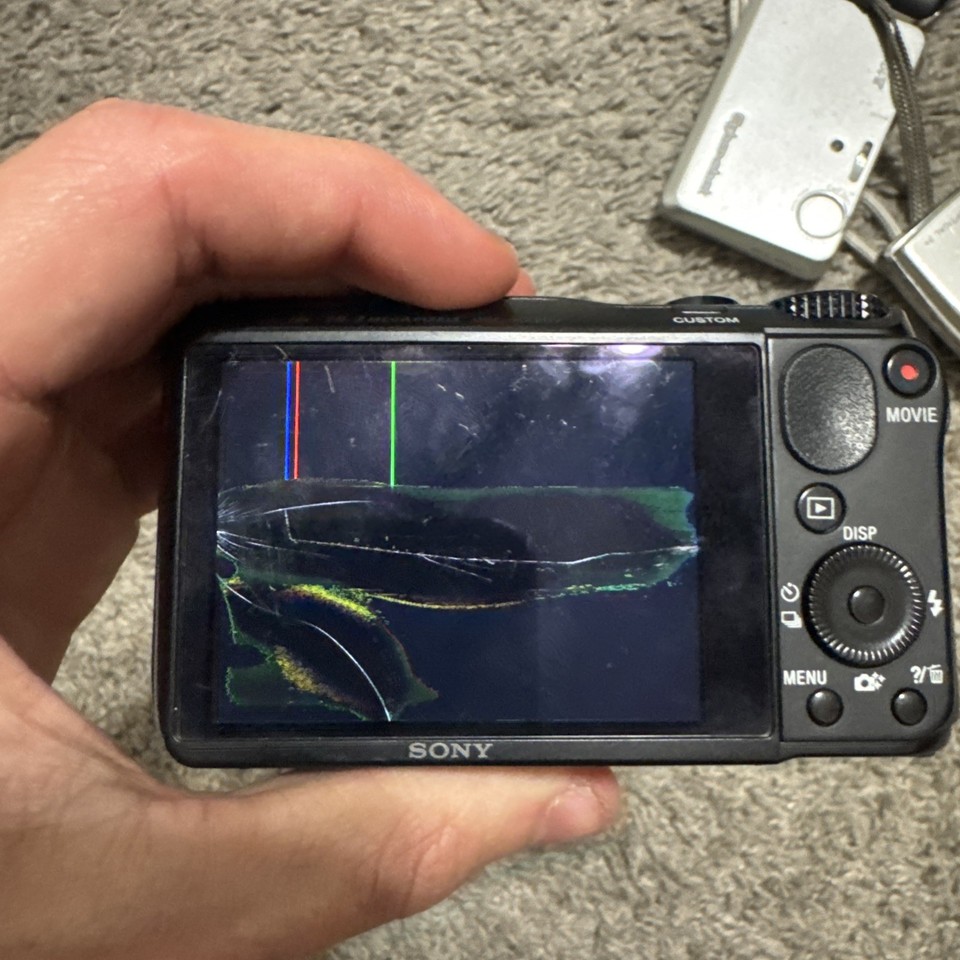 Sony Cyber-shot DSC-HX20V Digital Camera *Cracked LCD* And Lens Error ...