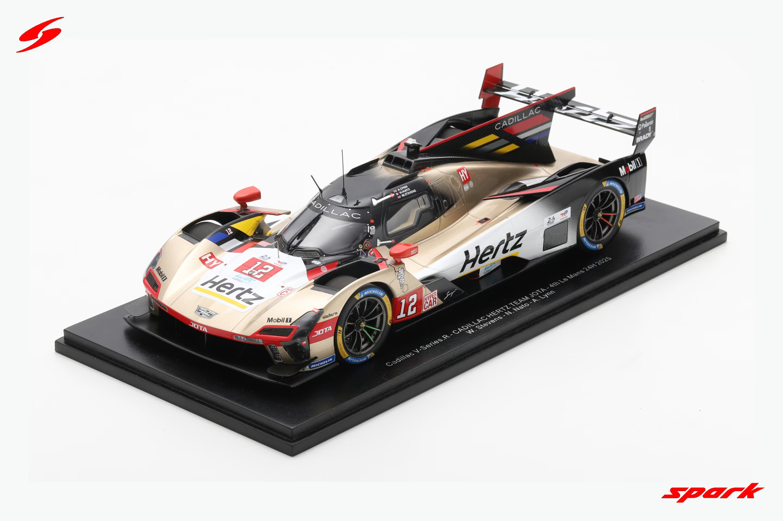 Cadillac V-Series.R Spark 18S1057 réplique de collection 1/18 aux finitions carbone exclusives