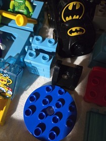 LEGO 10842 - DUPLO: Super Heroes: Batman - Batcave Challenge - 2017 - NO BOX