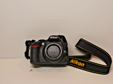 Nikon D3100 digital camera body/Battery - Low Shutter count LESS THAN 1700