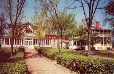 The luxurious VILLA LOUIS PRAIRIE DU CHIEN, WI built by Colonel Hercules Dousman
