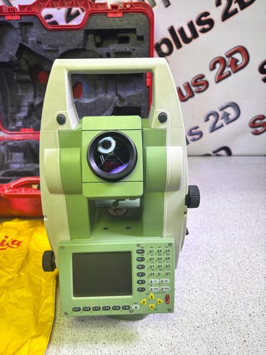 Leica TCR 1203 R100 Reflectorless Total Station - Picture 2 of 9
