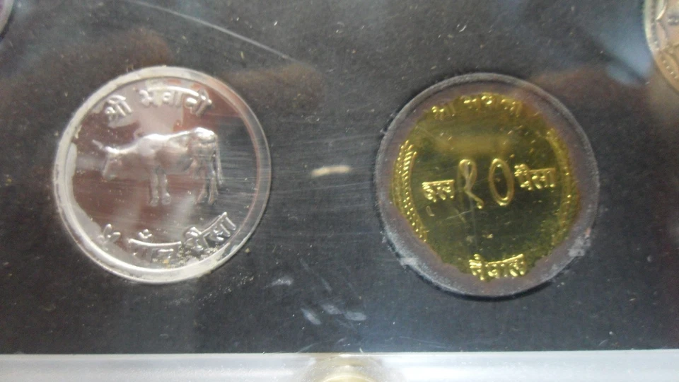 Mixed Mint, Proof Set(Austria 1990 Proof, Nepal 1974 Proof, Australia 1979 Mint) - Image 4 of 4