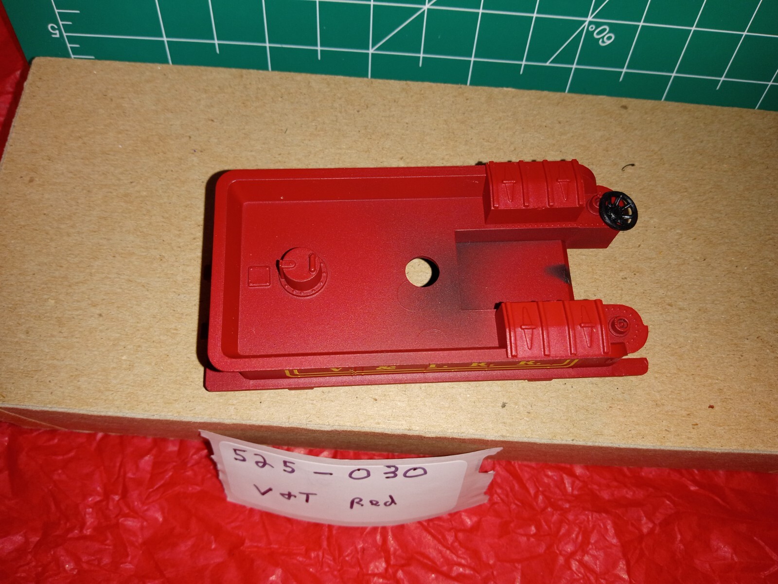 OLD TIME TENDER BODY SHELL V&T RR RED ALL PLASTIC  BY IHC/PERFECTA NEW 525-030
