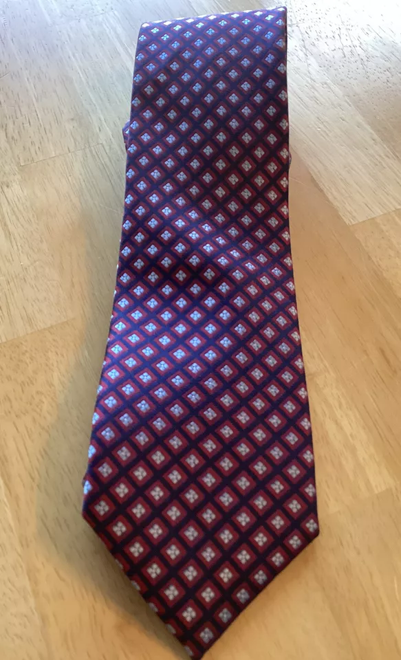 "Corbata geométrica IZOD para hombre diseñador azul rojo 100 % seda 3,25"" trabajo clásico" Foto 2 de 4