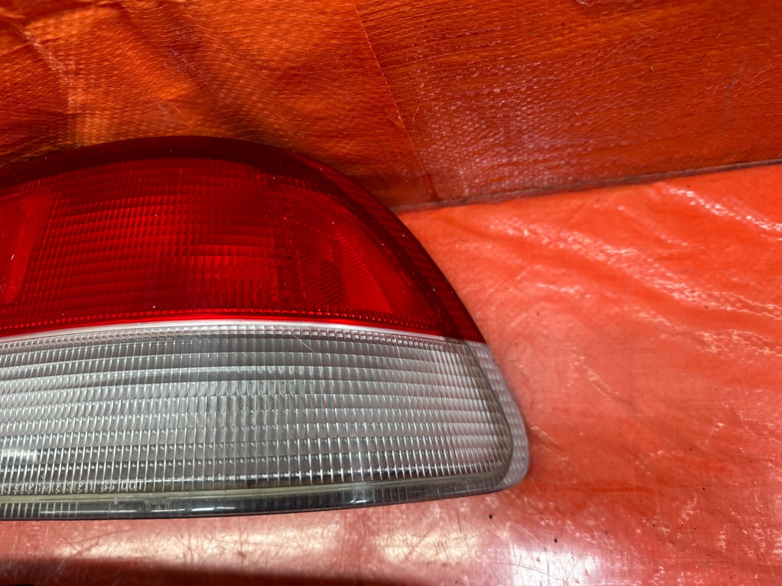 9600 HONDA CIVIC COUPE GENUINE EM1 50 50 TAIL LIGHTS LAMPS RED WHITE