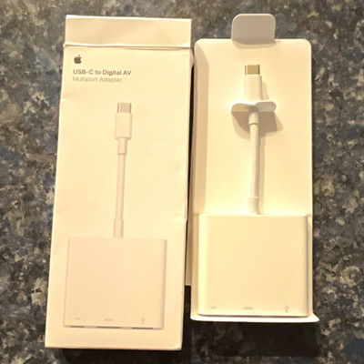 Apple USB-C to Digital AV Multiport Adapter HDMI USB-A USB-C 1:3 White