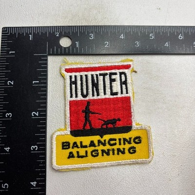 Vtg Hunter & Dog Logo HUNTER BALANCING ALIGNING Car Auto Tire Patch 65C0
