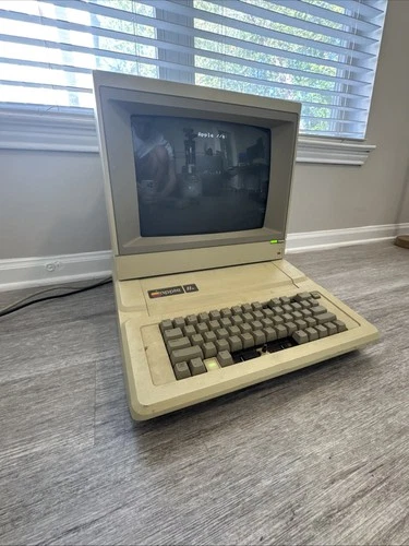 Vintage Apple II Plus and ColorMonitor IIe