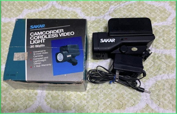 Light For Sony & Panasonic Camcorders Cv 4400