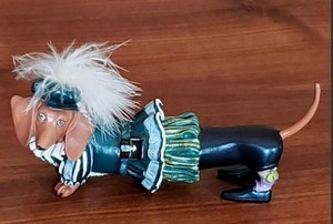 RARE HTF Westland Hot Diggity Dog Dachshund Figurine “Male Renaissance” -RETIRED