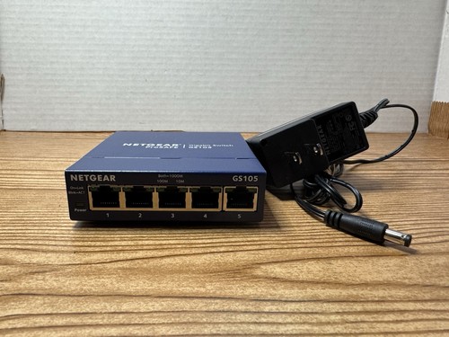 Netgear GS105 V5 Prosafe 5 Port Gigabit Switch WITH POWER ADAPTER Free Shipping