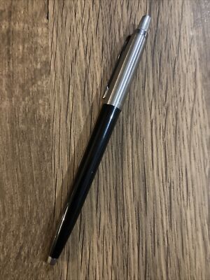Parker JOTTER Druckkugelschreiber, RETRO WAVE SCHWARZER Schaft (1 Stift) blau