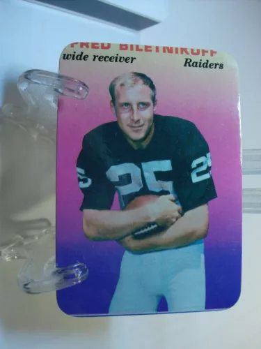 1970 Topps Glossy Football Card   #32 Fred Biletnikoff    (87853)