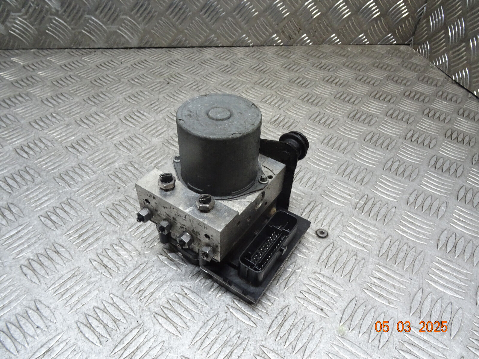 Picture 4 of 9