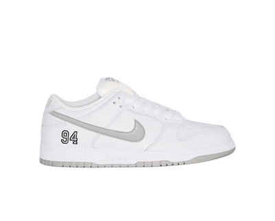 Nike SB Dunk Supreme white size 7-2025