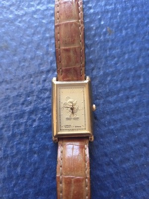 Vtg Lorus Women Watch 22mm Mickey Mouse Gold Tone  Disney vintage