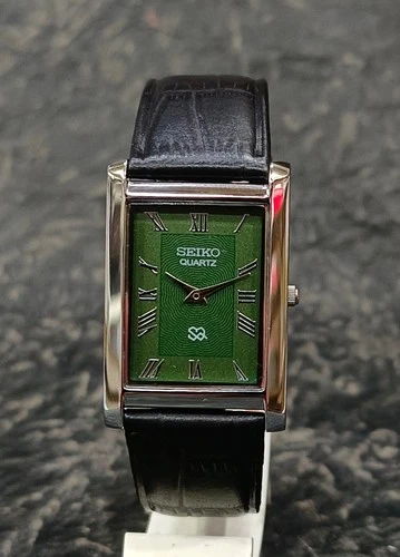Seiko Quartz Slim Vintage Tank Style Roman Numerials Green Dial Wristwatch