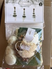 Creatology Christmas Ornament Craft Kit 2 Felt Trees