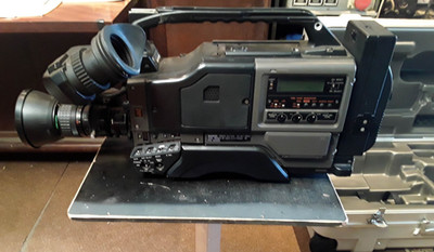 Camcorder JVC GY-X2E professional S-Video 3CCD Chip-RGB gebraucht mit Koffer