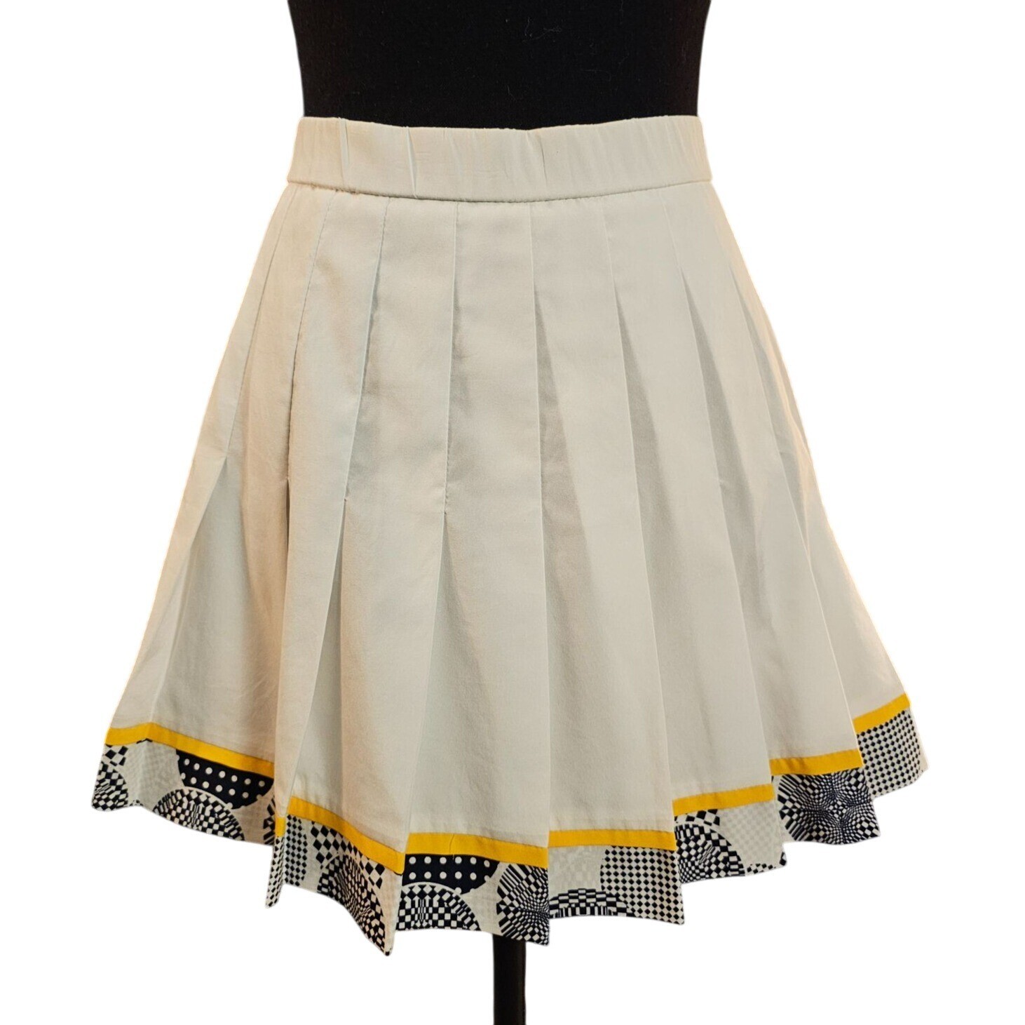 Vintage Lily's of Beverly Hills White Pleated Tennis Golf Skirt Size 4