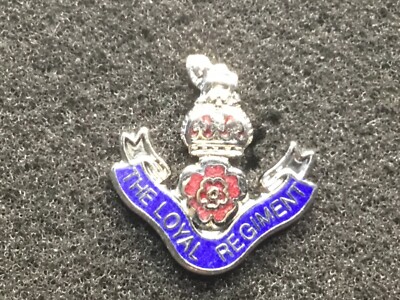 The Loyal Regiment - Emaille Pin Anstecker - Präsentationskoffer, neu - Ref #87