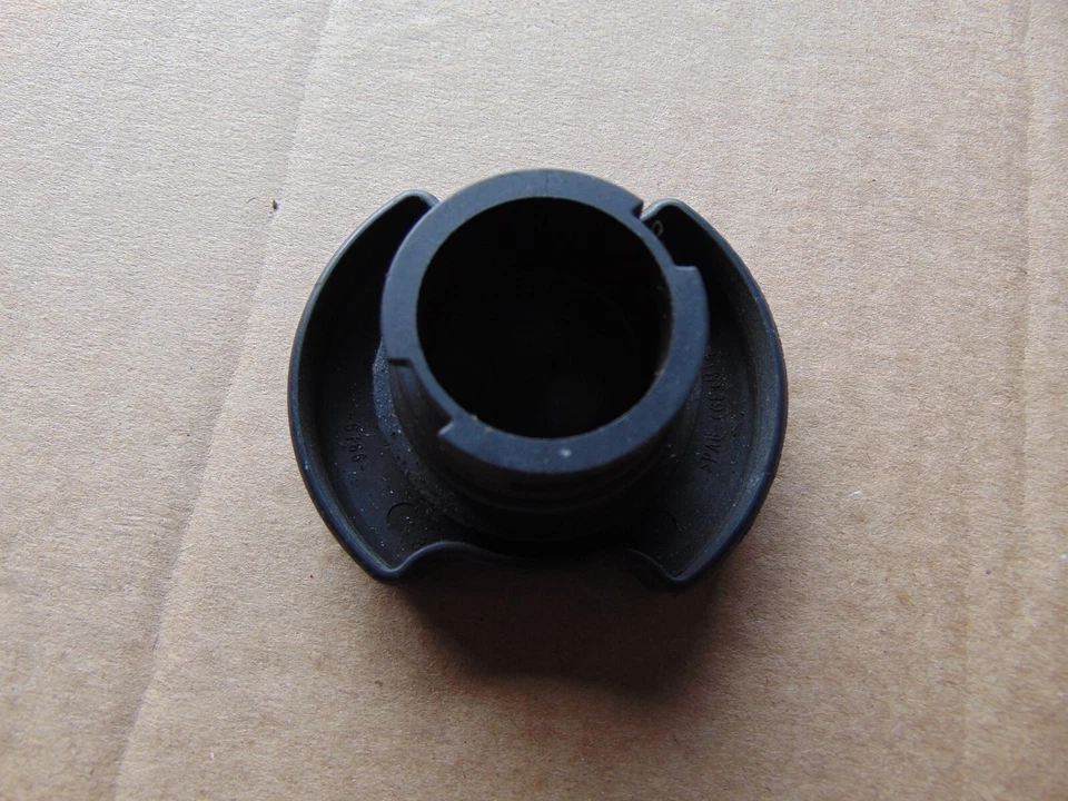 1998-2011 FORD CROWN VICTORIA 5W-20 ENGINE OIL CAP #7523 Foto 2 de 3