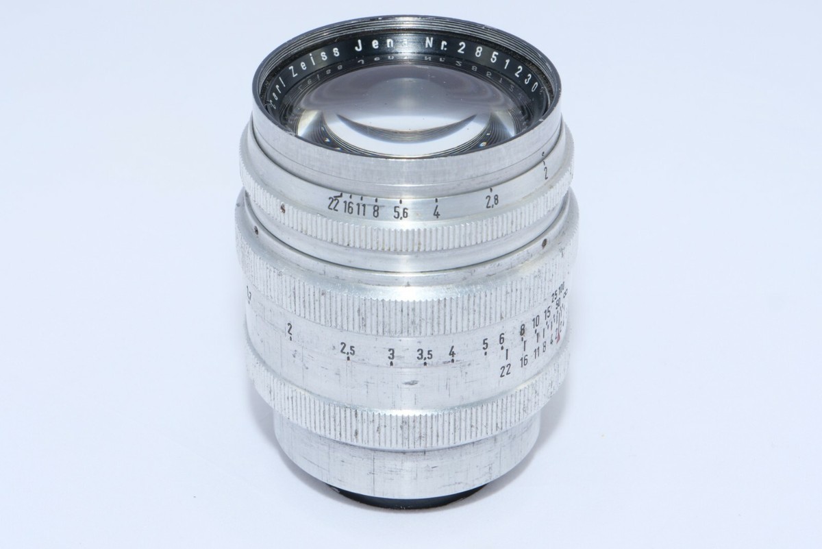 Leica TM Zeiss Sonnar 8.5cm f2 T FAST telephoto lens. Circa 1946