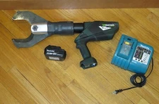 Greenlee Gator ESC105X 13-ton Hydraulic Cable Cutter w/Battery & Charger