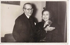 ANDRES SEGOVIA - BLANCA TERRA VIERA 1945 B&W ORIGINAL CANDID PHOTO