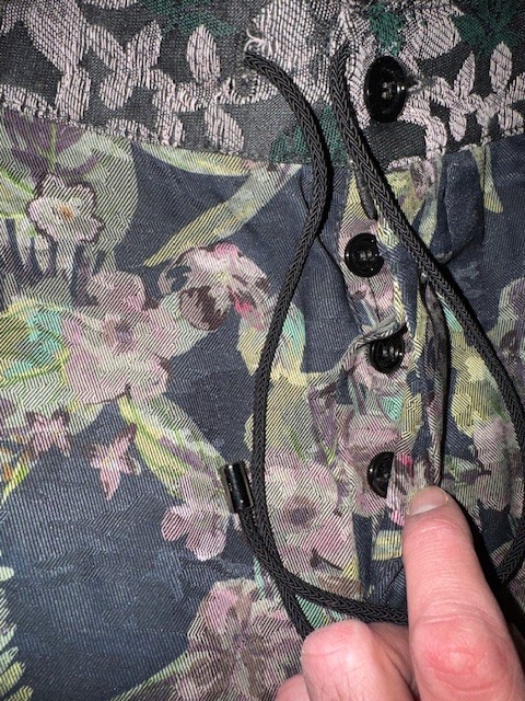 Zara Flowered woven black shorts Men 34 (Dries van Noten vibes) thumbnail 3