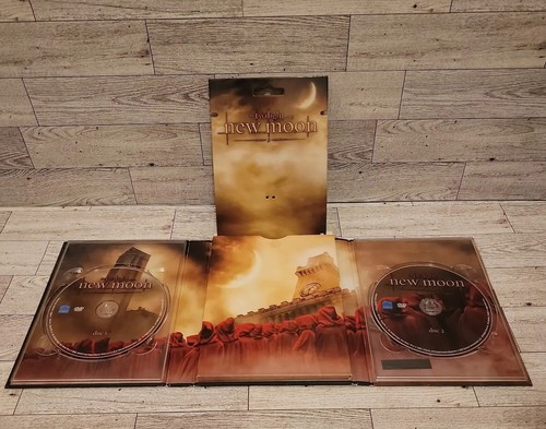 The Twilight Saga New Moon and Twilight DVDs Special Edition Vampires - Picture 3 of 9
