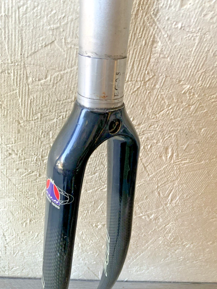 FUJI CARBON FORK 1 1/8 INCH 700C 438 GRAMS 197 MM STEERER TUBE - Image 2 of 4