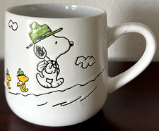 Taza de cerámica Peanuts Snoopy & Woodstock Beagle Scout Parade ~20 oz
